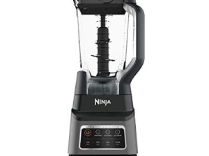 Ninja BN701 Professional Plus Bender ، 1400 واط ذروة ، 3 وظائف للعصائر والمشروبات المجمدة والآيس كريم مع معدل الذكاء التلقائي ، 72 أونصة. * إبريق سحق إجمالي وغطاء ، رمادي غامق